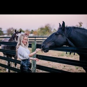 Meet your Posher, Paulina